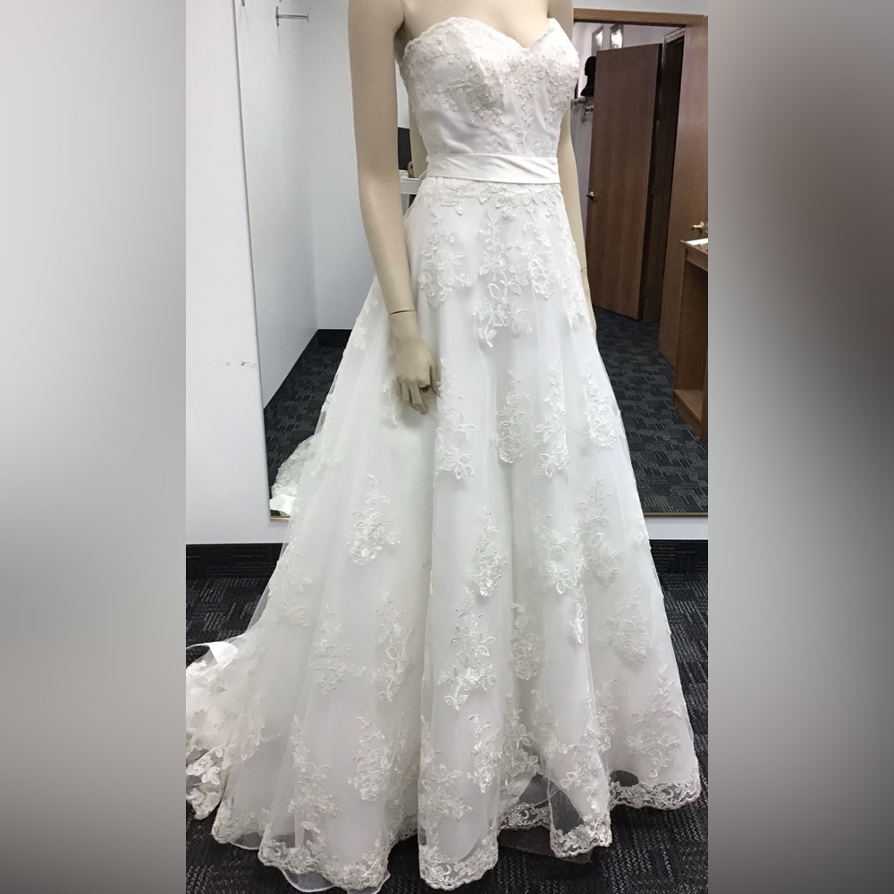 Morilee brand Ivory wedding gown #1612, strapless, lace, sweetheart neck, Aline